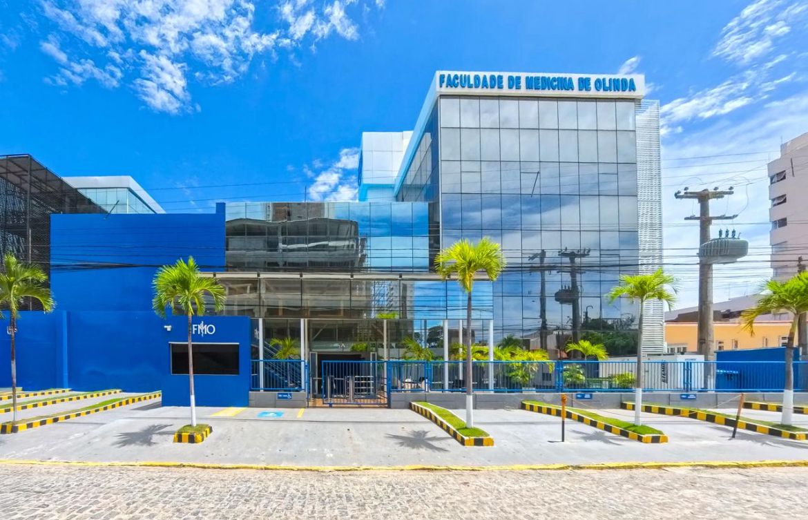 MÉDICOS FORMADOS PELA FACULDADE DE MEDICINA DE OLINDA PODERÃO ATUAR NOS EUA, CANADÁ E PAÍSES VINCULADOS À ECFMG