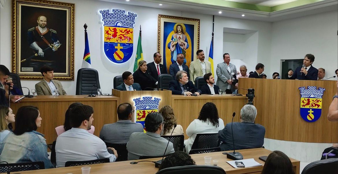 SESSÃO SOLENE NA CÂMARA DE VEREADORES MARCA 10 ANOS DA FMO