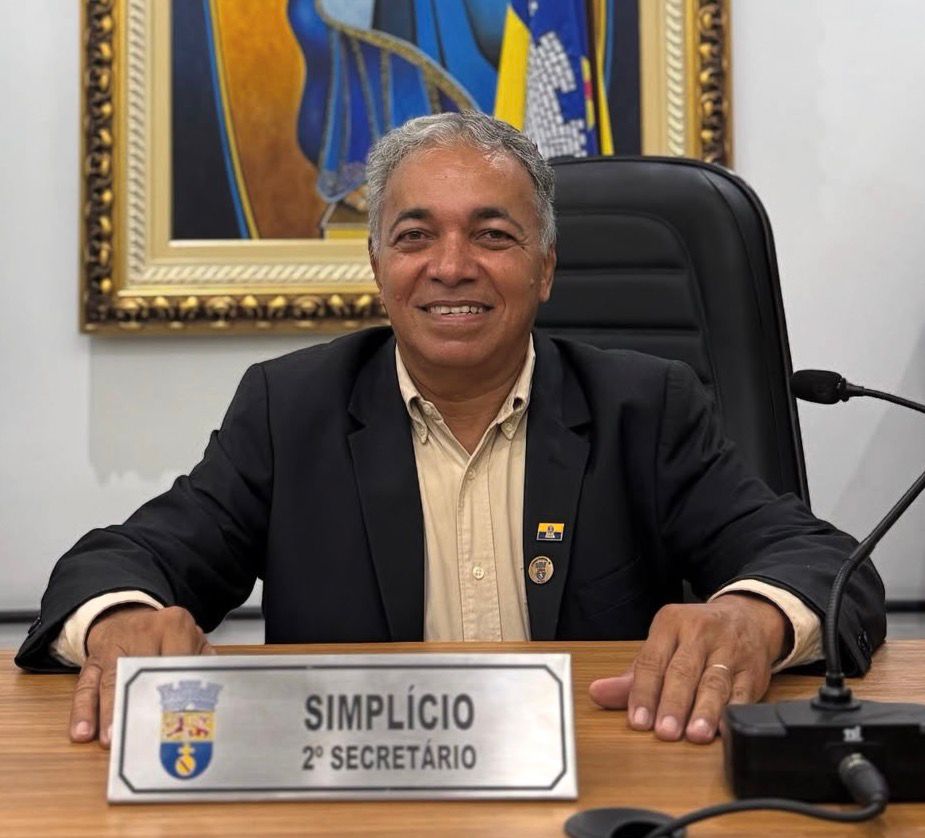 BALANÇO DO ANO: VEREADOR SIMPLÍCIO ENCERRA 2025 COM ATUAÇÃO ESTRATÉGICA E COMPROMISSO COM OLINDA
