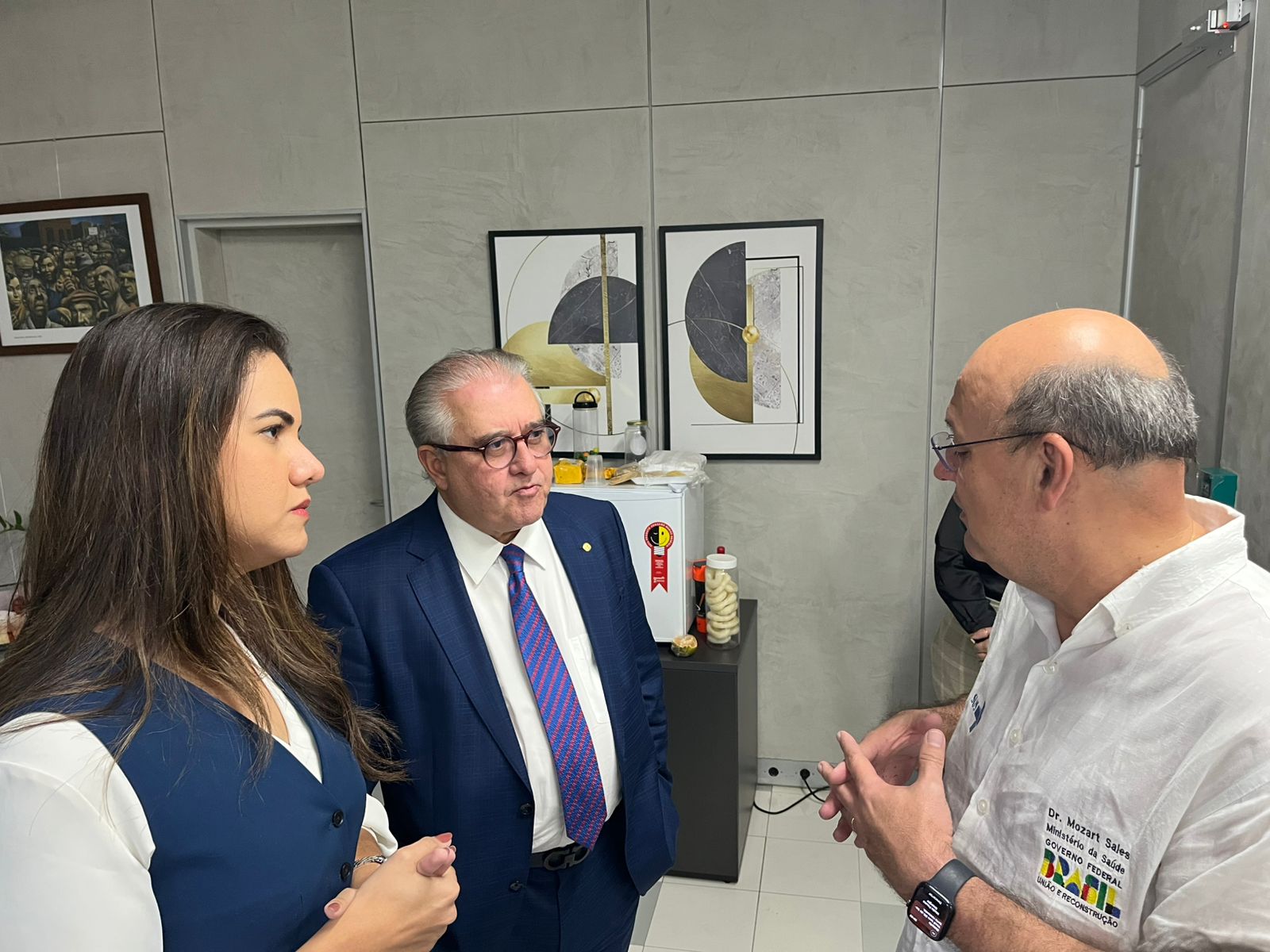 EM BRASÍLIA, AUGUSTO COUTINHO E MIRELLA ARTICULAM RECURSOS PARA A SAÚDE EM OLINDA