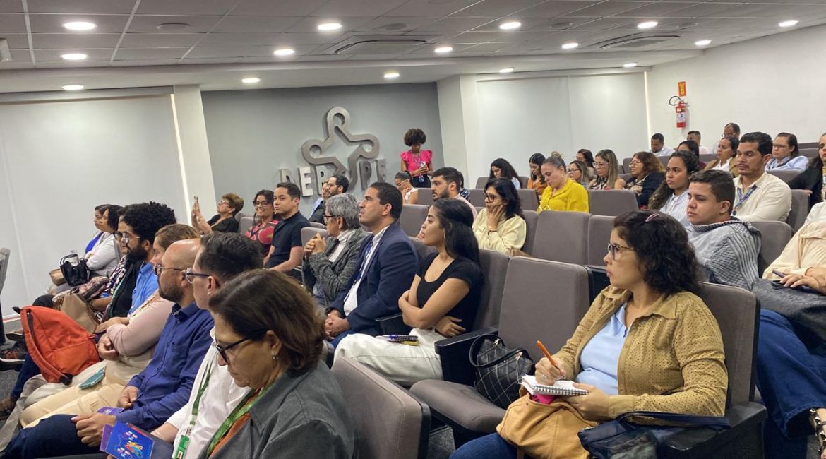 PAULISTA PARTICIPA DO FÓRUM PERMANENTE DE GESTORES DE DIREITOS HUMANOS DE PERNAMBUCO