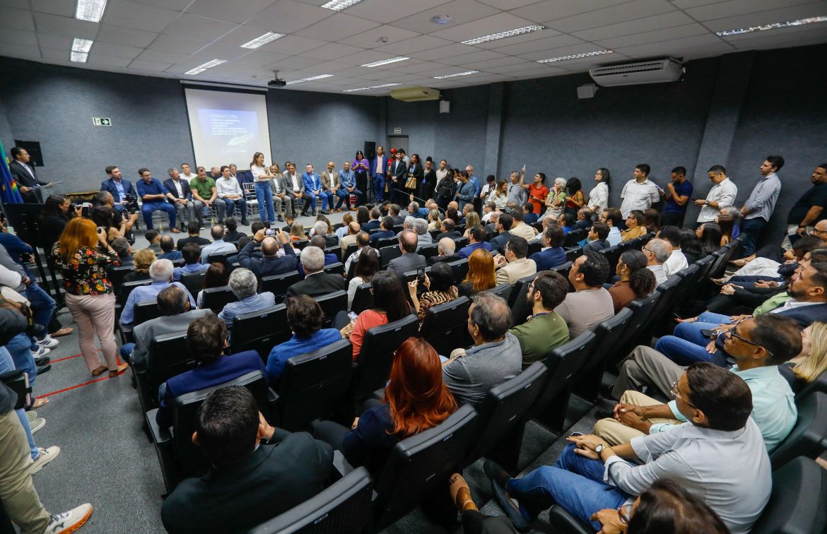 GOVERNO DE PERNAMBUCO E MINISTÉRIO DE PORTOS E AEROPORTOS FIRMAM TERMO DE COMPROMISSO PARA INVESTIMENTOS EM DRAGAGEM E ARRENDAMENTO DO TERMINAL DE PASSAGEIROS DO PORTO DO RECIFE