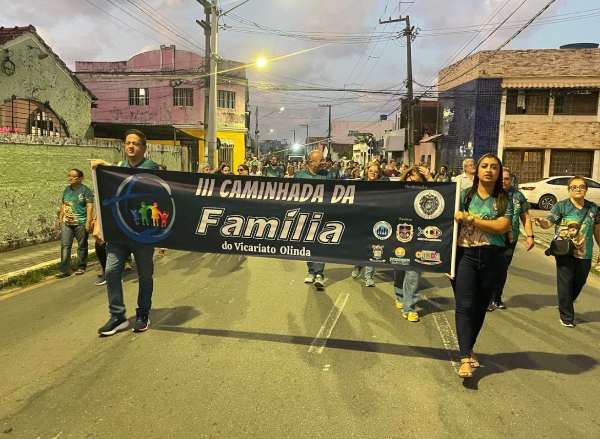3ª CAMINHADA DA FAMÍLIA REÚNE FIÉIS EM OLINDA COM PRESENÇA DO VEREADOR SAULO HOLANDA